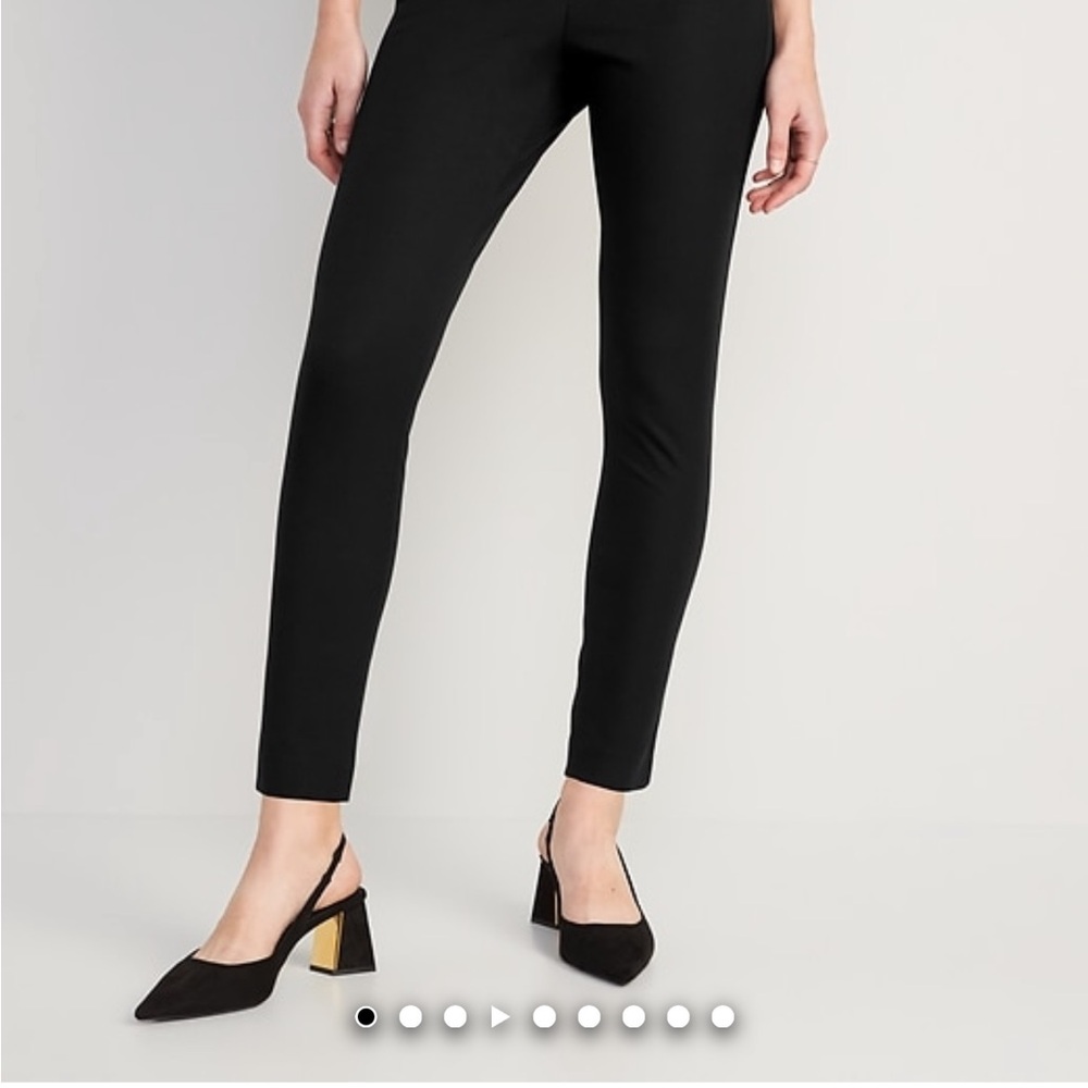 Old Navy Black Pixie Ankle Pant